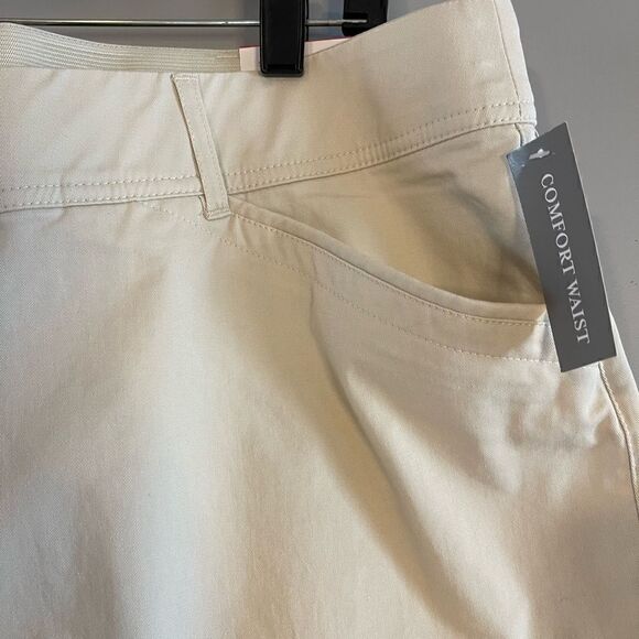 CJ Banks Classic Fit Khaki Short | SZ 20W - Picture 10 of 11